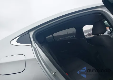 2019 Chevrolet Cruze Lt из США, поврежденный, VIN 1G1BE5SM4K7145102